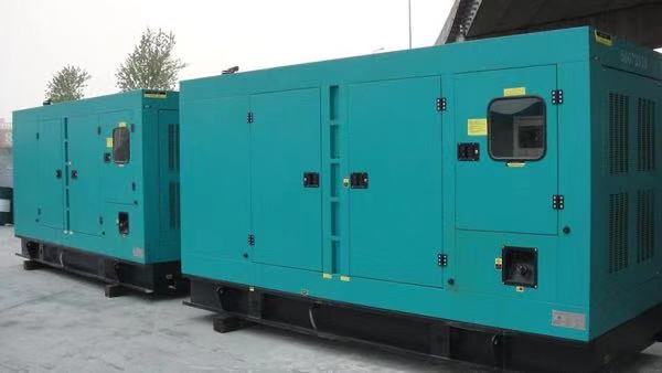 浩口镇康明斯400kw大型柴油二手发电机组